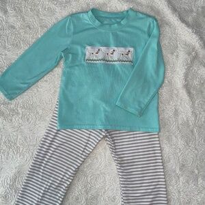 🎁 2/$30 3T smocked outfit